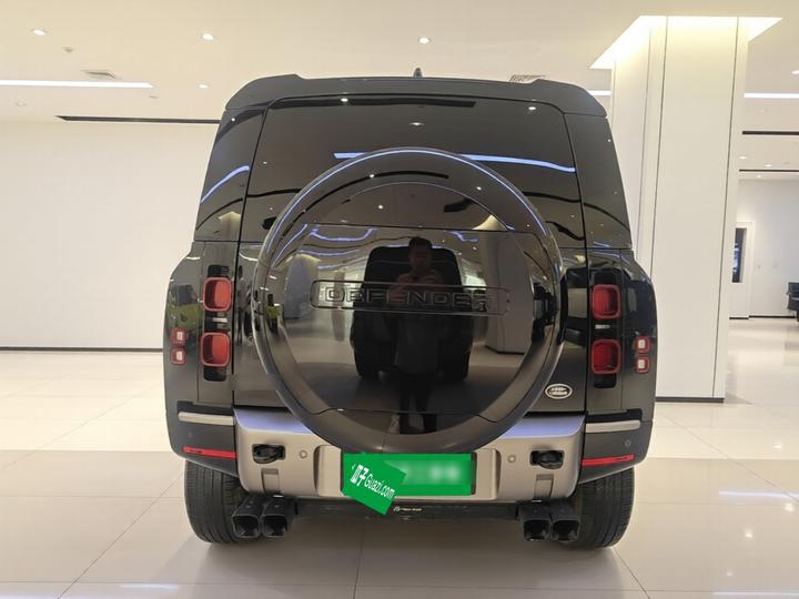 Defender 2025 110 3.0T P400 X-Dynamic HSE photo 5