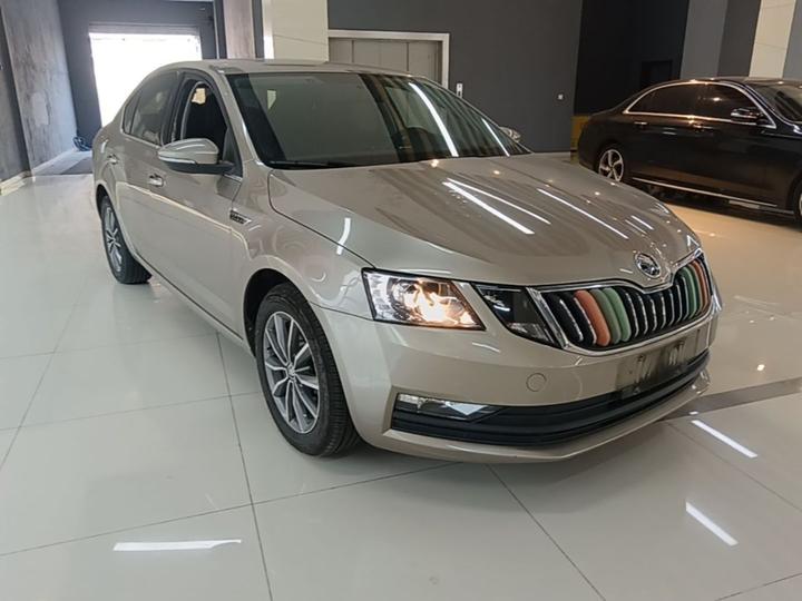 Octavia 2018 1.6L AT Comfort photo 3