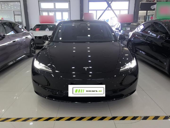 Model 3 2023 RWD photo 2