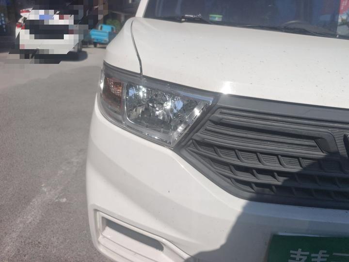 Wuling Hongguang V 2022 1.5L LAR photo 7