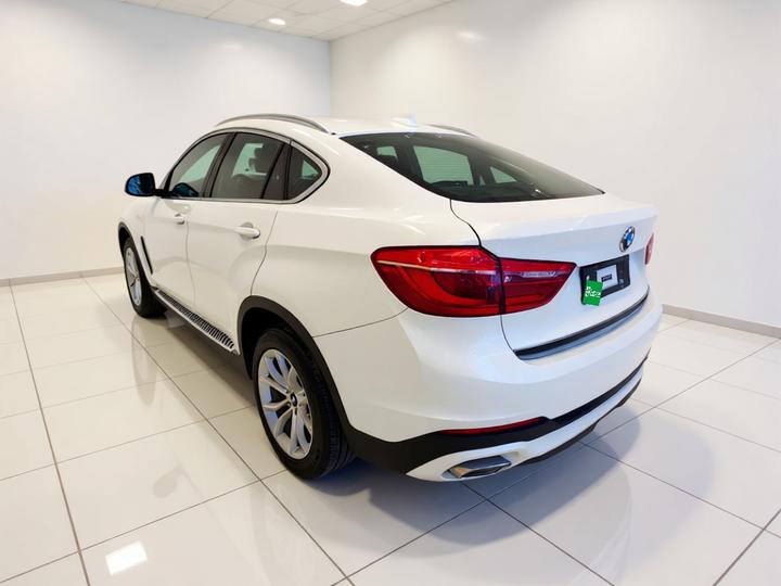 X6 2017 xDrive35i Leading photo 4