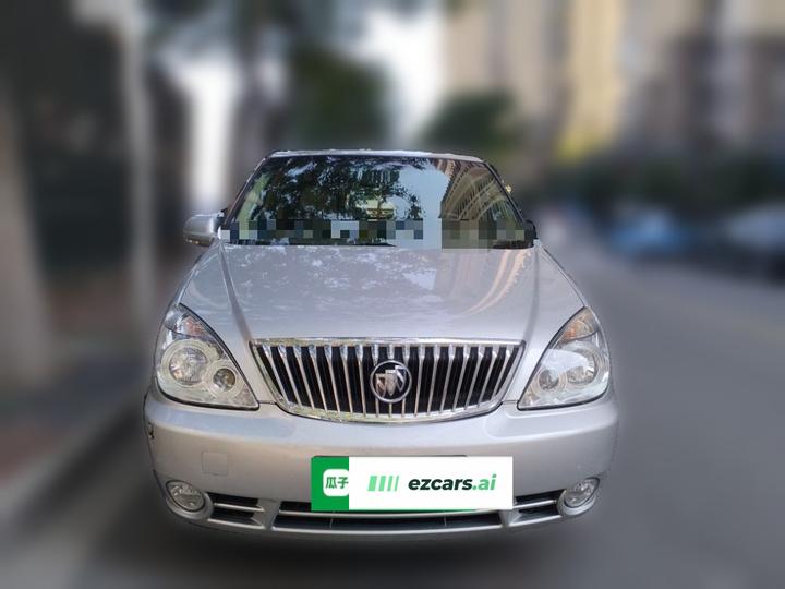 GL8 2014 2.4L Classic photo 2