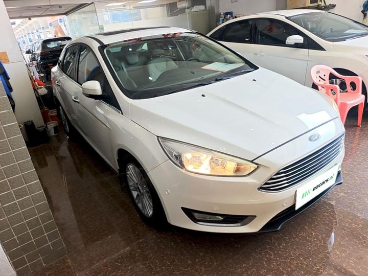 Focus 2015 Sedan EcoBoost 180 AT Flagship photo 3