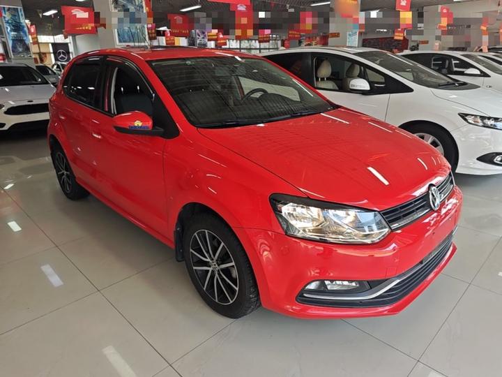 Polo 2016 1.6L AT Comfort photo 3