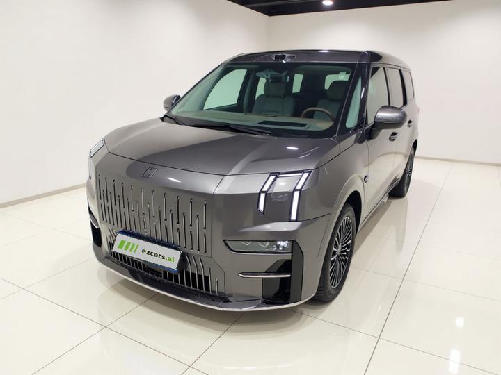 009 2024 7-Seater AWD 108kWh