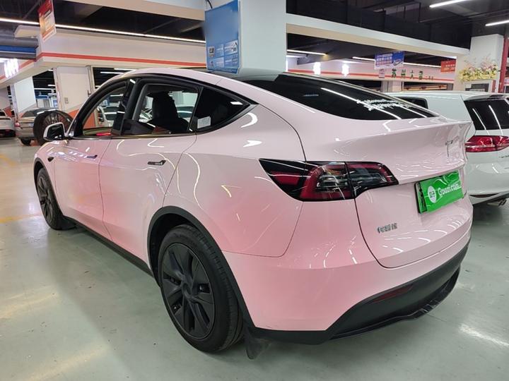 Model Y 2024 RWD photo 4