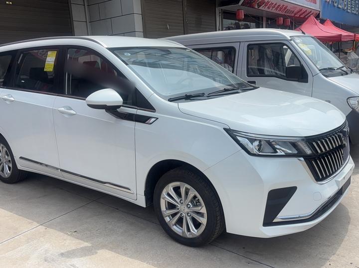 Wuling 2022 1.5L MT Elite photo 3