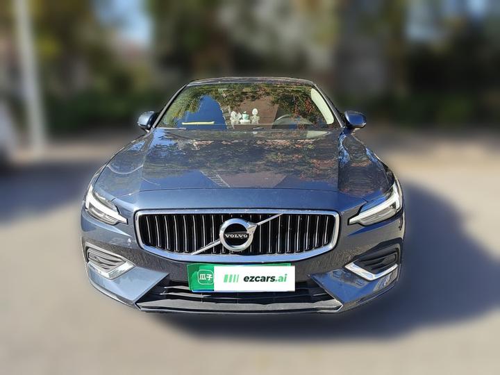 S60 2022 B4 Luxury photo 2