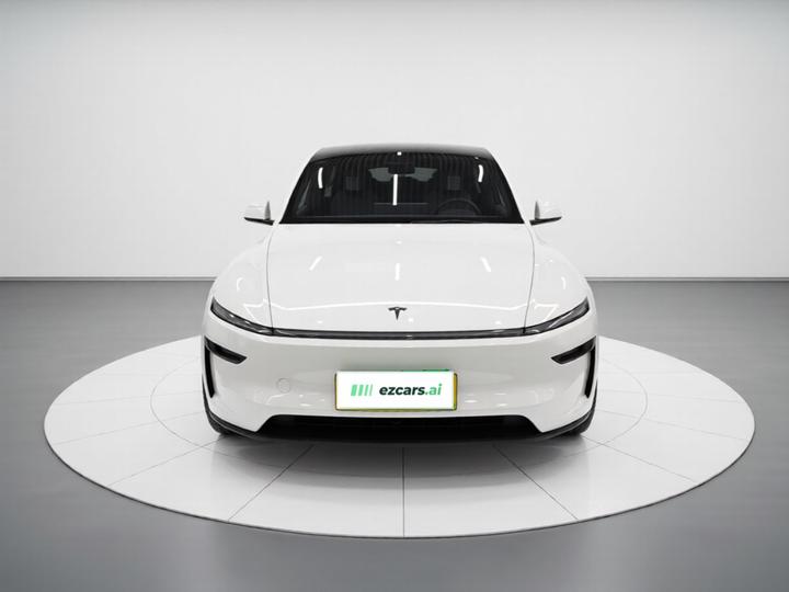Model Y 2026 RWD photo 2