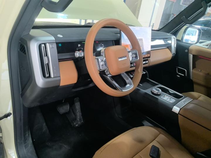 iCAR V27 2026 200KM AWD 700 photo 5