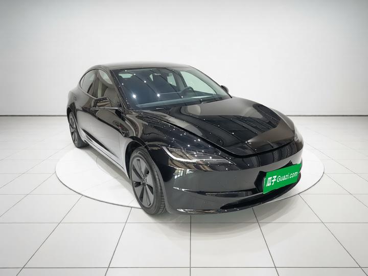 Model 3 2026 Long Range RWD photo 3