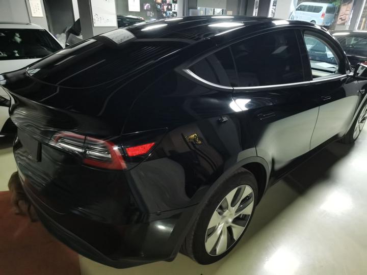 Model Y 2022 Facelift RWD photo 4