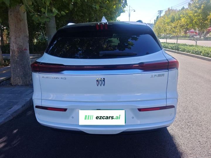 E5 2025 620KM Exclusive photo 5