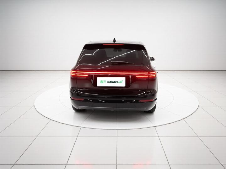 Li Auto ONE 2021 EREV 6-Seater photo 5
