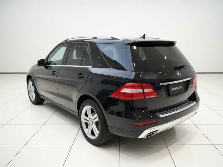 M-Class 2015 ML 400 4MATIC Dynamic photo 4