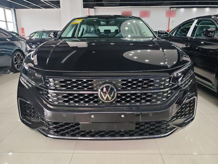 Passat 2025 330TSI Elite photo 2