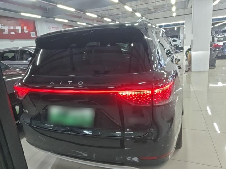 HIMA AITO M9 2024 EREV Ultra 42kWh 6-Seater photo 5