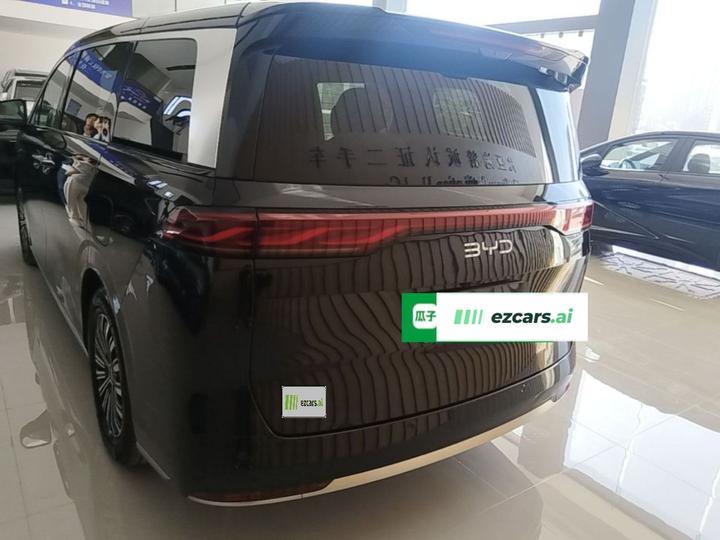 2026 DM-i 1.5T 218KM Excellence photo 5