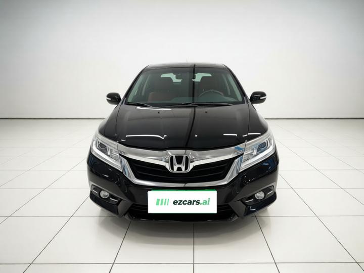 Crider 2015 1.8L AT Luxury photo 2