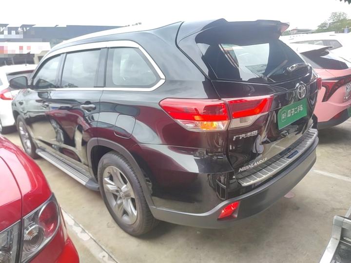 Highlander 2018 2.0T AWD Luxury 7-Seater China VI photo 4