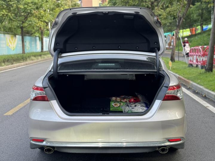 Camry 2023 2.5G Luxury photo 8