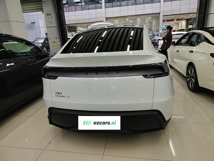 Model Y 2025 Facelift Long Range AWD photo 5