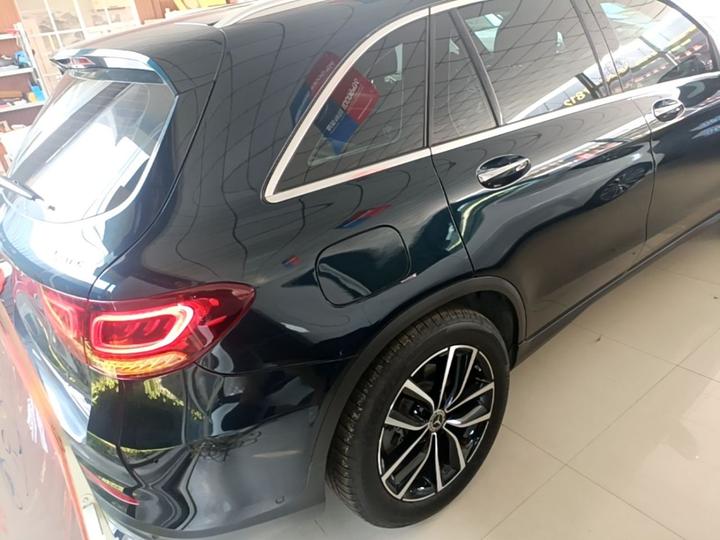 GLC 2020 Facelift GLC 260 L 4MATIC Luxury photo 4
