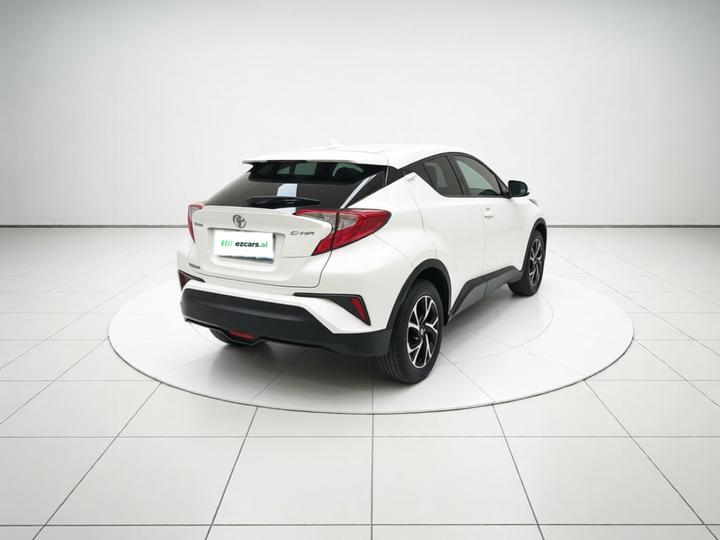 C-HR 2020 2.0L Leading photo 6