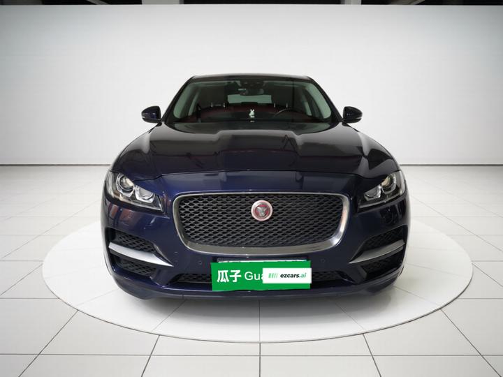 F-PACE 2018 2.0T AWD Exclusive photo 2