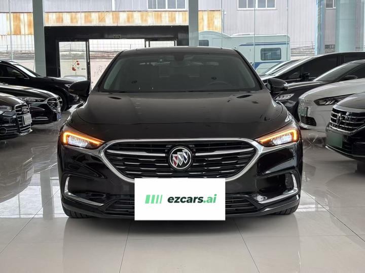 LaCrosse 2022 652T Luxury photo 2