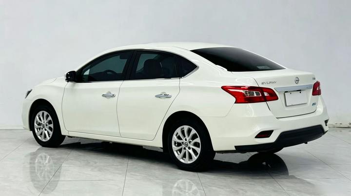 Sylphy 2016 1.6XL CVT Luxury photo 4