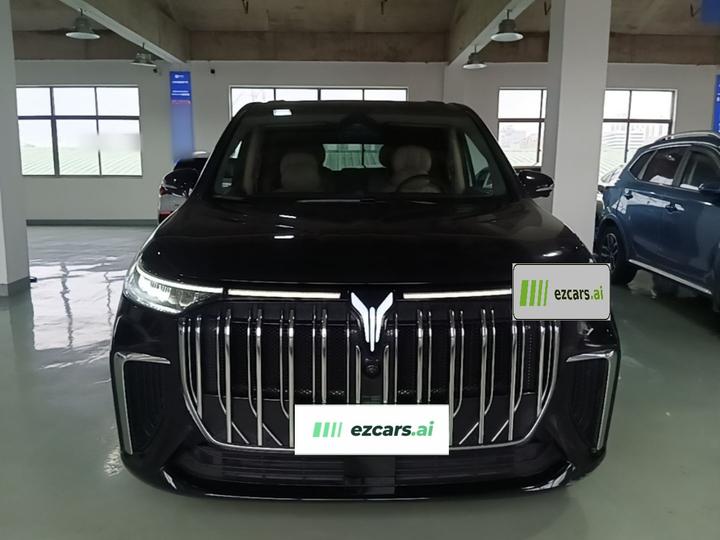 Voyah Dreamer 2024 PHEV Extended Range Flagship photo 2