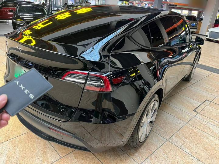 Model Y 2022 Facelift RWD photo 2