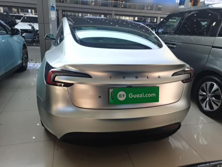 Model 3 2025 RWD photo 2