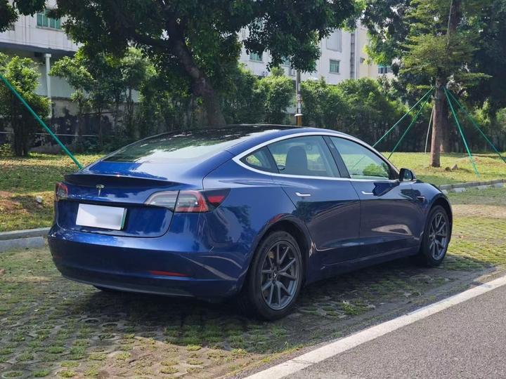 Model 3 Imported 2019 Standard Range RWD Upgraded photo 6