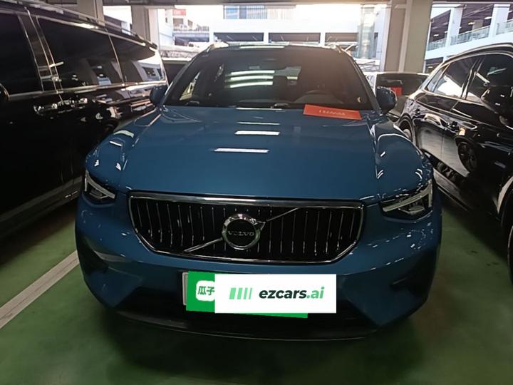 XC40 2024 B3 Luxury photo 2