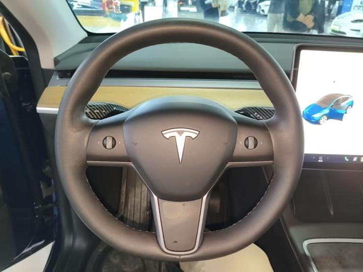 Model Y 2022 RWD photo 6