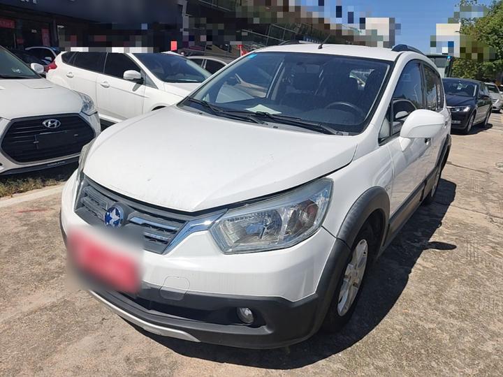 R50X 2015 1.6L AT Luxury