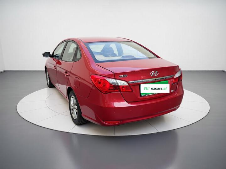 Dynamic 2011 1.6L AT Comfort photo 4