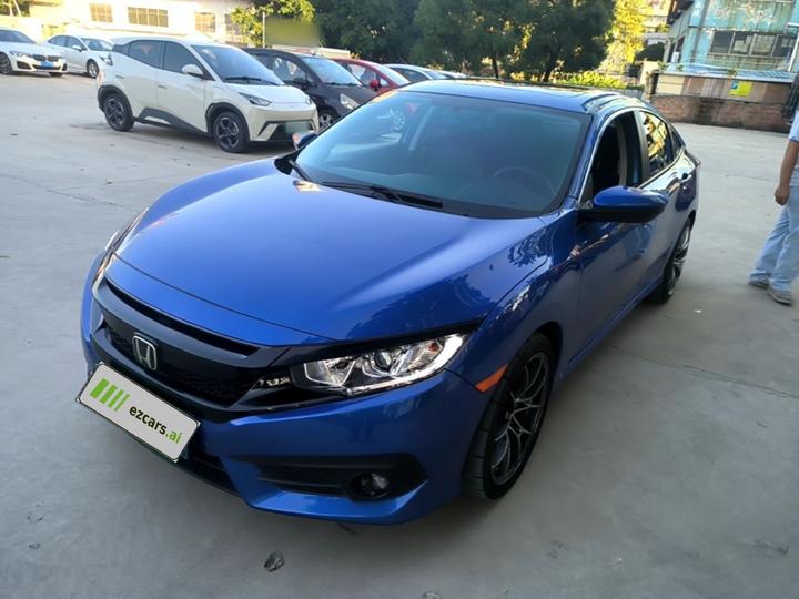 Civic 2016 220TURBO MT Luxury