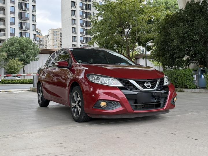 Tiida 2016 1.6L CVT photo 3