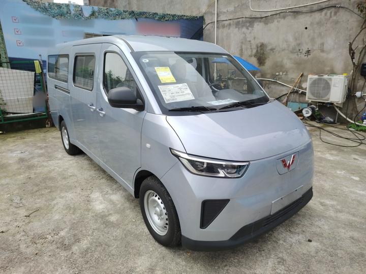 Wuling 2024 300km Comfort Bus 75kW photo 3