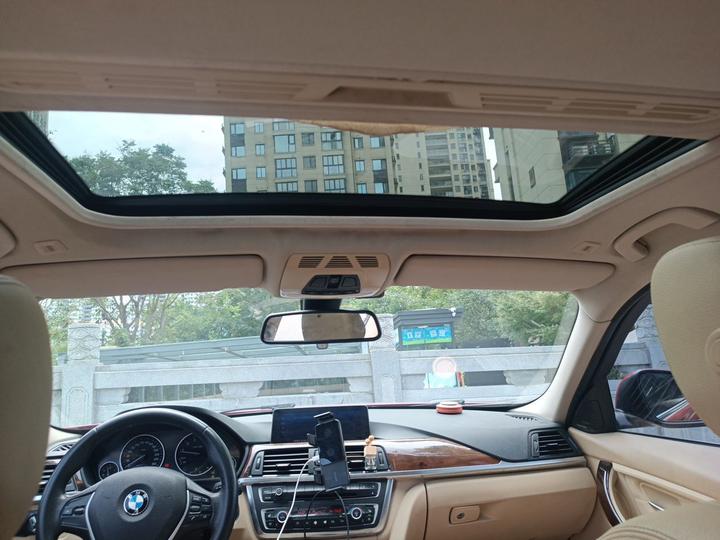3 Series 2013 320Li Luxury Design Package photo 8