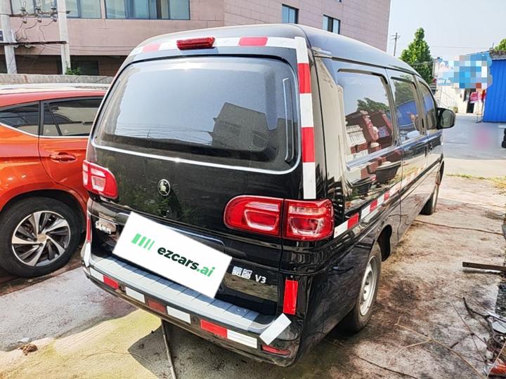 Lingzhi 2023 V3 1.6L 2-Seater photo 4
