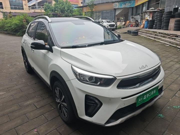 Stonic 2021 1.4L CVT photo 3