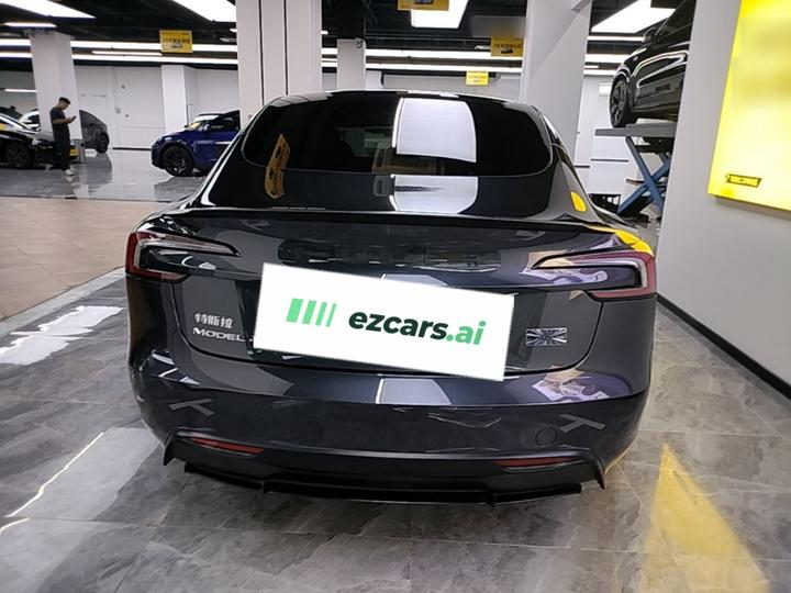 Model 3 2024 Performance AWD photo 3