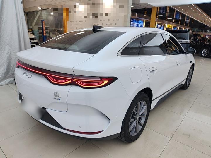 Qin L 2025 EV 545KM photo 4