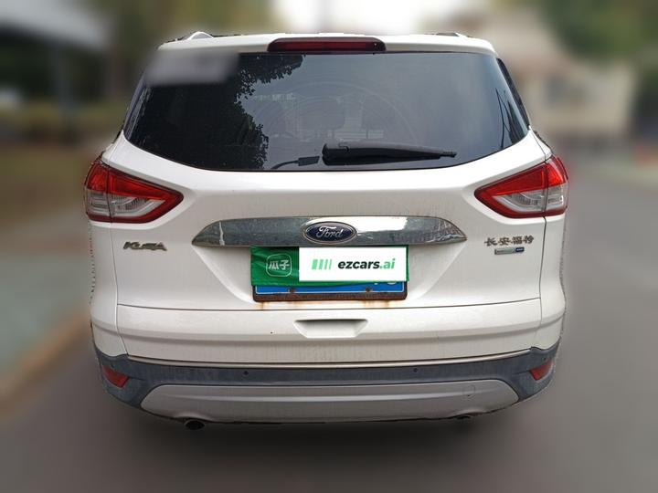 Kuga 2015 2.0L GTDi AWD Elite photo 3