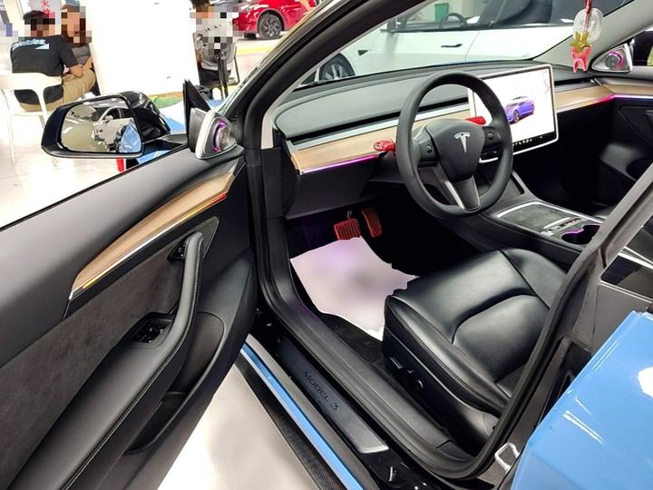 Model 3 2022 RWD photo 3