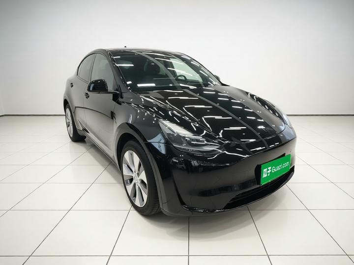 Model Y 2022 Facelift RWD photo 3